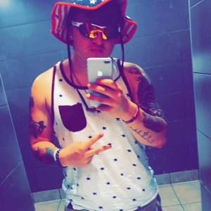 Meet your Posher, Dylan